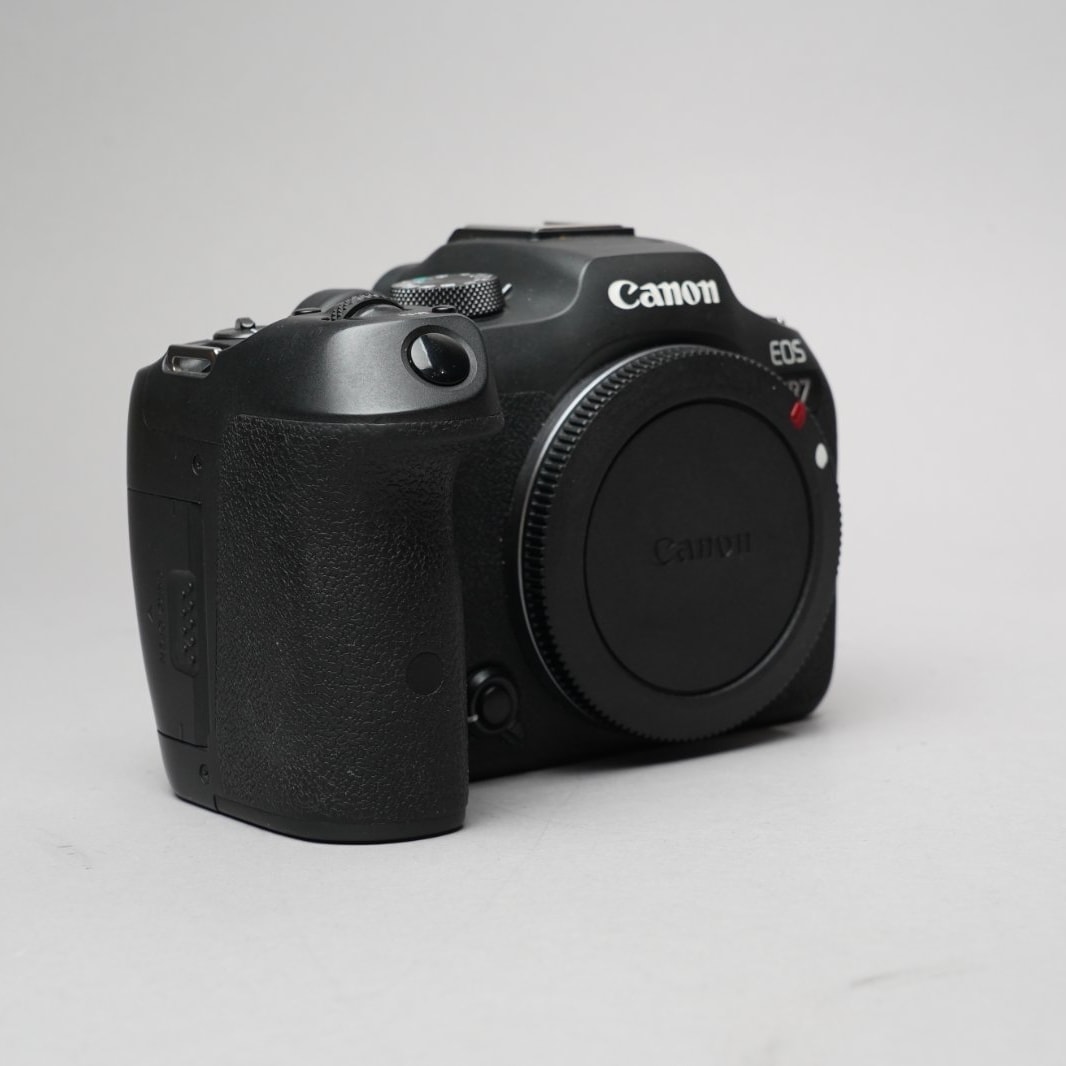Canon EOS R7 — image 4