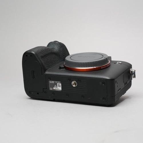thumbnail-5 for Sony Alpha A7R IV