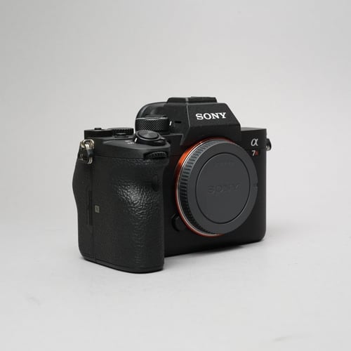 thumbnail-3 for Sony Alpha A7R IV
