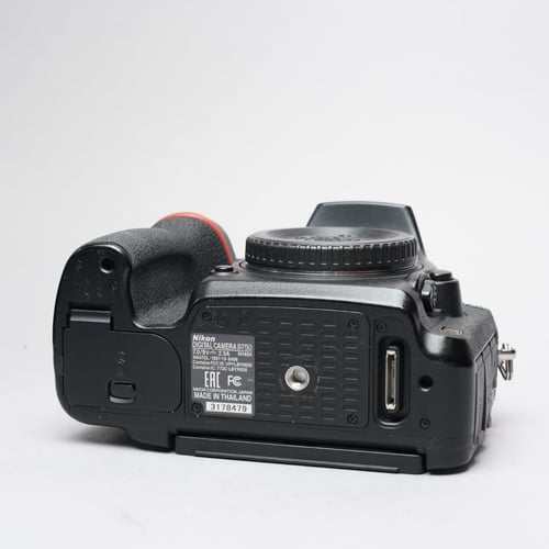 thumbnail-5 for Nikon D750