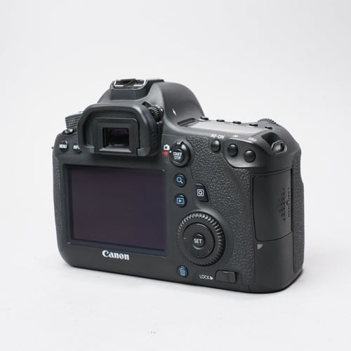 thumbnail-2 for Canon EOS 6D Body Only