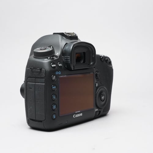thumbnail-1 for Canon 5D Mark III Body Only