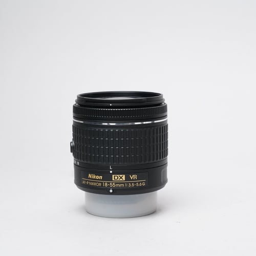 Nikon AF-P 18-55mm f/3.5-5.6G (kit)