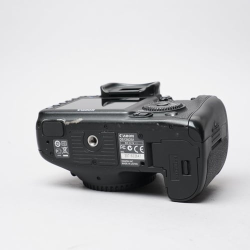 thumbnail-5 for Canon EOS 7D