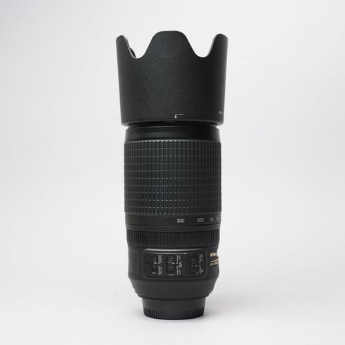 thumbnail-3 for Nikon AF-S NIKKOR 70-300mm f/4.5-5.6 G ED VR Lens w/Hood