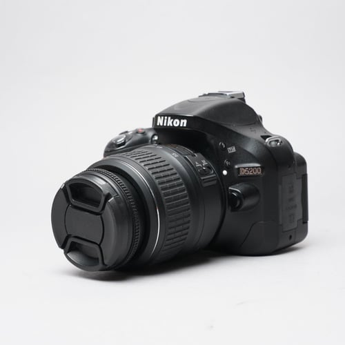 Nikon D5200 w/ 18-55mm Lens