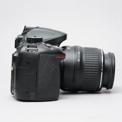 thumbnail-4 for Nikon D5200 w/ 18-55mm Lens