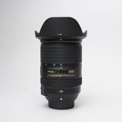 Nikon AF-S DX NIKKOR 18-300mm f/3.5-6.3 G ED VR