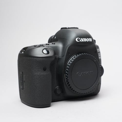 thumbnail-3 for Canon 5D Mark IV Body w/Original Box