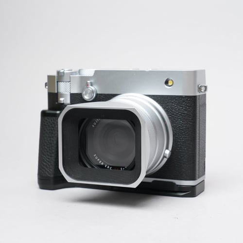 FujiFilm GFX100RF Silver