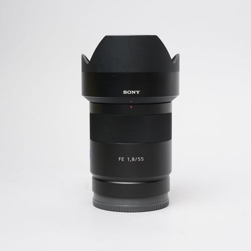 Sony FE 55mm F/1.8 ZA w/ Hood