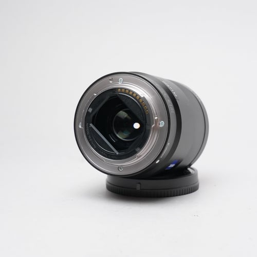 thumbnail-5 for Sony FE 55mm F/1.8 ZA w/ Hood