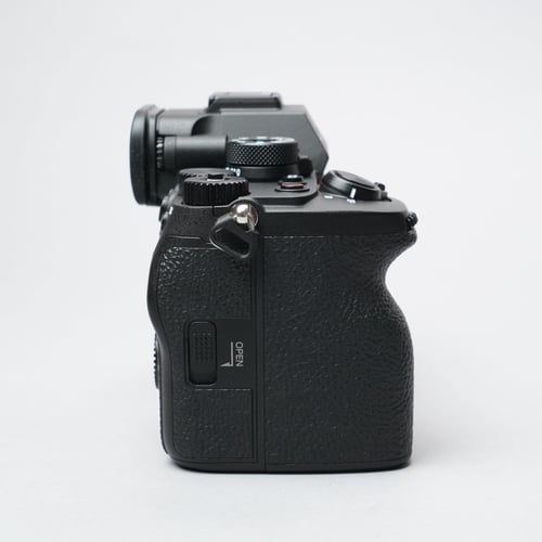 thumbnail-5 for Sony A7R V
