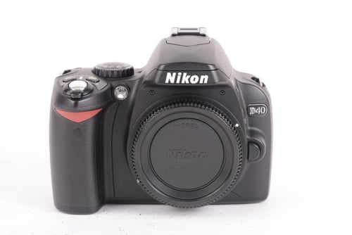 View Nikon D40 Body SC:8.3k #20375 EXCELLENT Nikon D40 Body SC:8.3k #20375 EXCELLENT