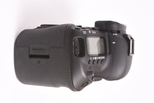 thumbnail-2 for Canon EOS 5D IV Body
