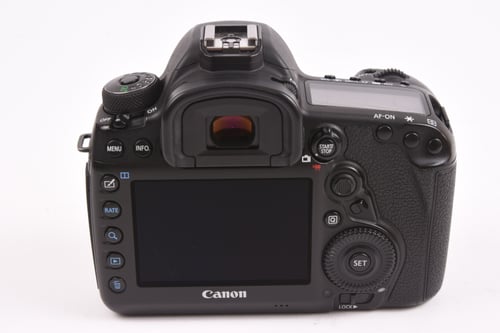 thumbnail-4 for (Temp Rental) Canon EOS 5D IV Body