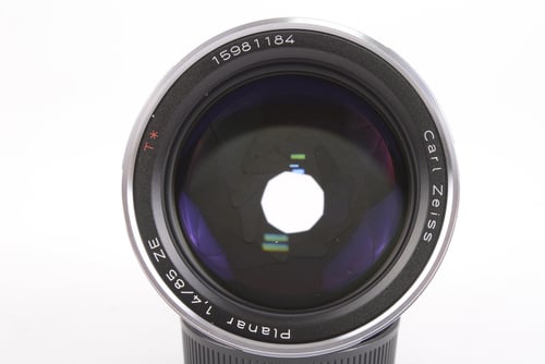 thumbnail-6 for Zeiss 85mm f/1.4 Planar ZE T* #81184