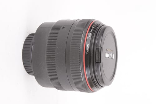 thumbnail-4 for Canon EF 85mm f/1.2 II #33463 O4 M5 C4