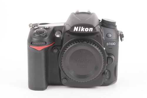 Nikon D7000 Body SC:11.1k #32215 EXCELLENT