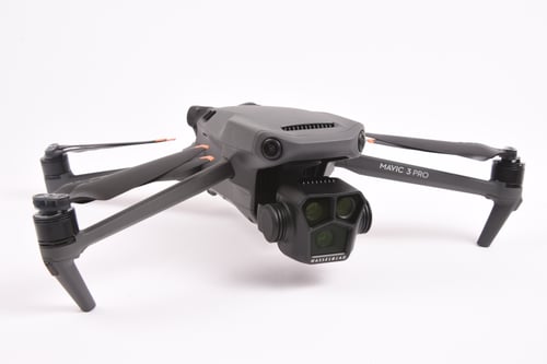 DJI Mavic 3 Pro (Fly More Combo) #E0140