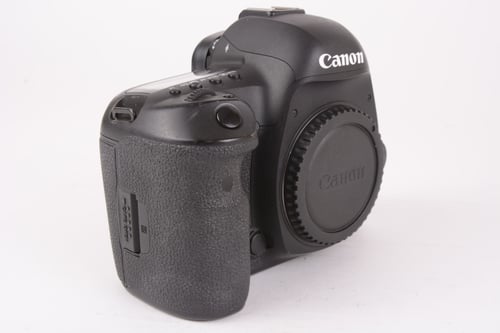 thumbnail-1 for Canon EOS 5D IV Body SC:135,000 O4 M5 C3 #01331
