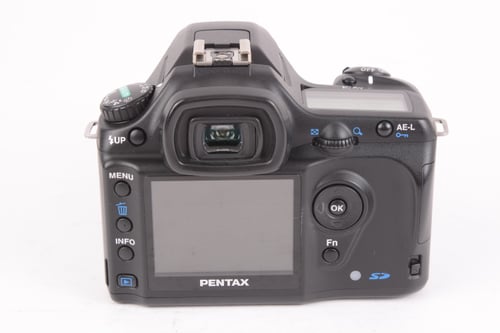 thumbnail-4 for Pentax *ist DL w/ 18-55mm SC:1.3k #47196 O5 M5 C4