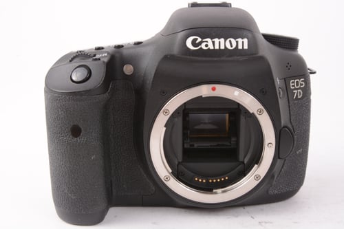thumbnail-4 for Canon EOS 7D Body w/ Grip SC: 39K #03928