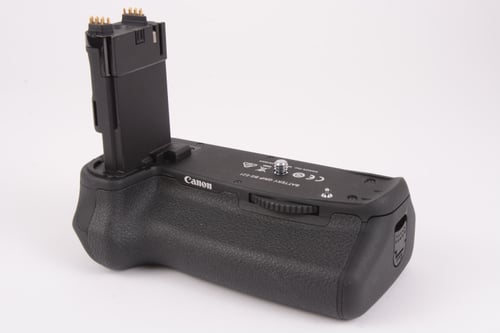 Canon BG-E21 Battery Grip for 6D II #00362 O5 M5 C5