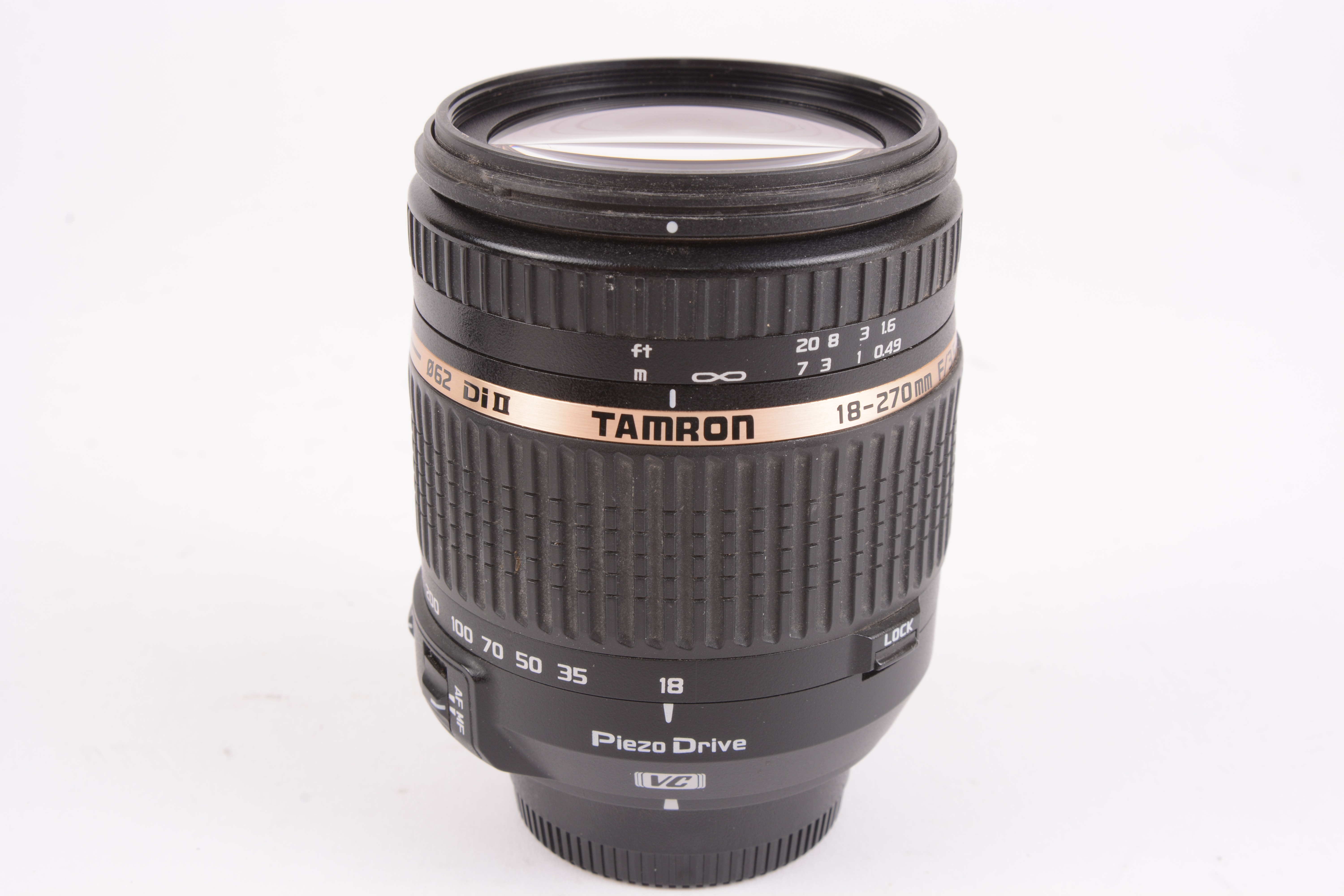 Tamron B003 — image 1
