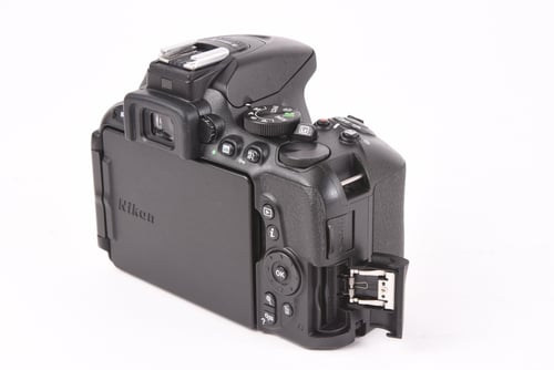 thumbnail-2 for Nikon D5500 Body SC:38k #85119 O5 M5 C4