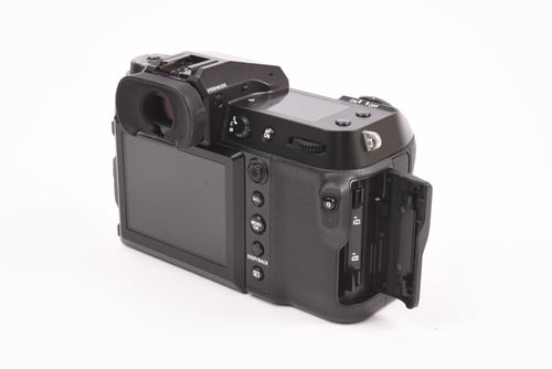 thumbnail-2 for Fujifilm GFX 100S Body SC: 1.7k #01205 O4 M5 C5