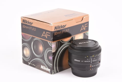 Nikon AF 50mm f/1.8 D #04202 O5 M5 C5
