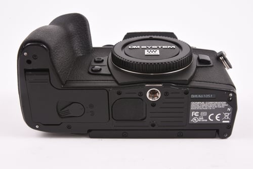 thumbnail-5 for Olympus E-M1 II Body SC: 11.3k #61051 O5 M5 C4