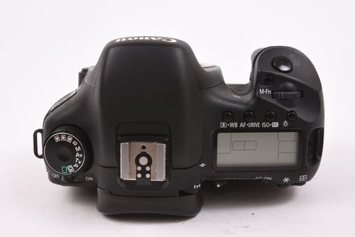 thumbnail-6 for Canon EOS 7D Body #04741 SC:81,200 O4 M5 C4