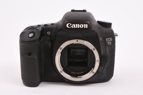 thumbnail-4 for Canon EOS 7D Body #04741 SC:81,200 O4 M5 C4