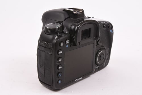 thumbnail-3 for Canon EOS 7D Body #04741 SC:81,200 O4 M5 C4