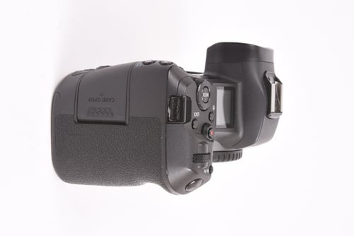 thumbnail-1 for Canon EOS R Body #02492 SC:72,000 O5 M5 C4