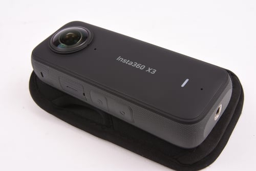 Insta360 X3