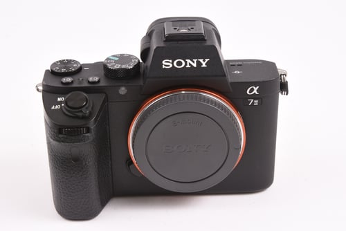 View Sony A7 II SC: 20k #19146 O4 M5 C4 Sony A7 II SC: 20k #19146 O4 M5 C4