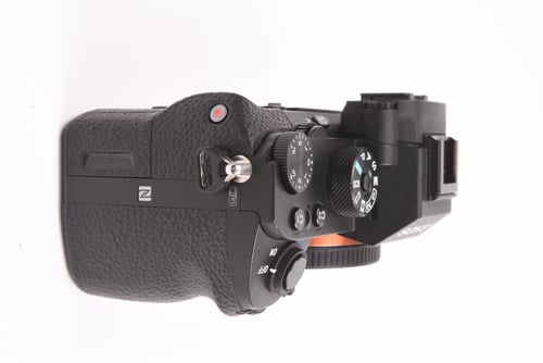 thumbnail-2 for Sony a7R II Body SC: 42k #26648 O5 M5 C4