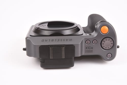 thumbnail-7 for Hasselblad X1DII Body O5 M5 C4 #08930