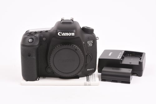 Canon EOS 7D II Body SC:129.6k O4 M5 C3 #01340