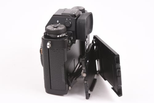 thumbnail-4 for Fujifilm X-T3 Body SC:100 #01095 O4 M5 C4