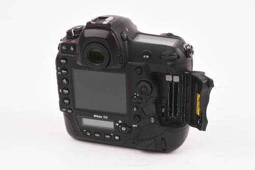 thumbnail-3 for Nikon D5 Body SC:118k #02310 O4 M5 C4