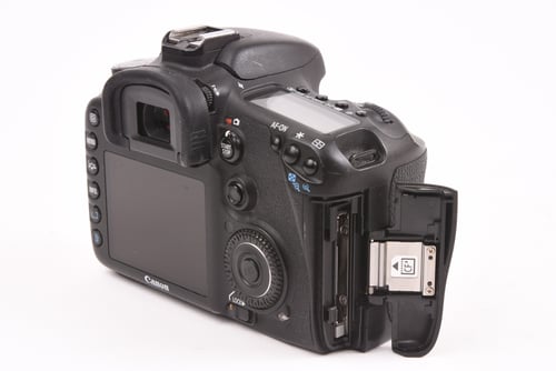 thumbnail-2 for Canon EOS 7D Body SC:199,400 O4 M5 C3 #01319