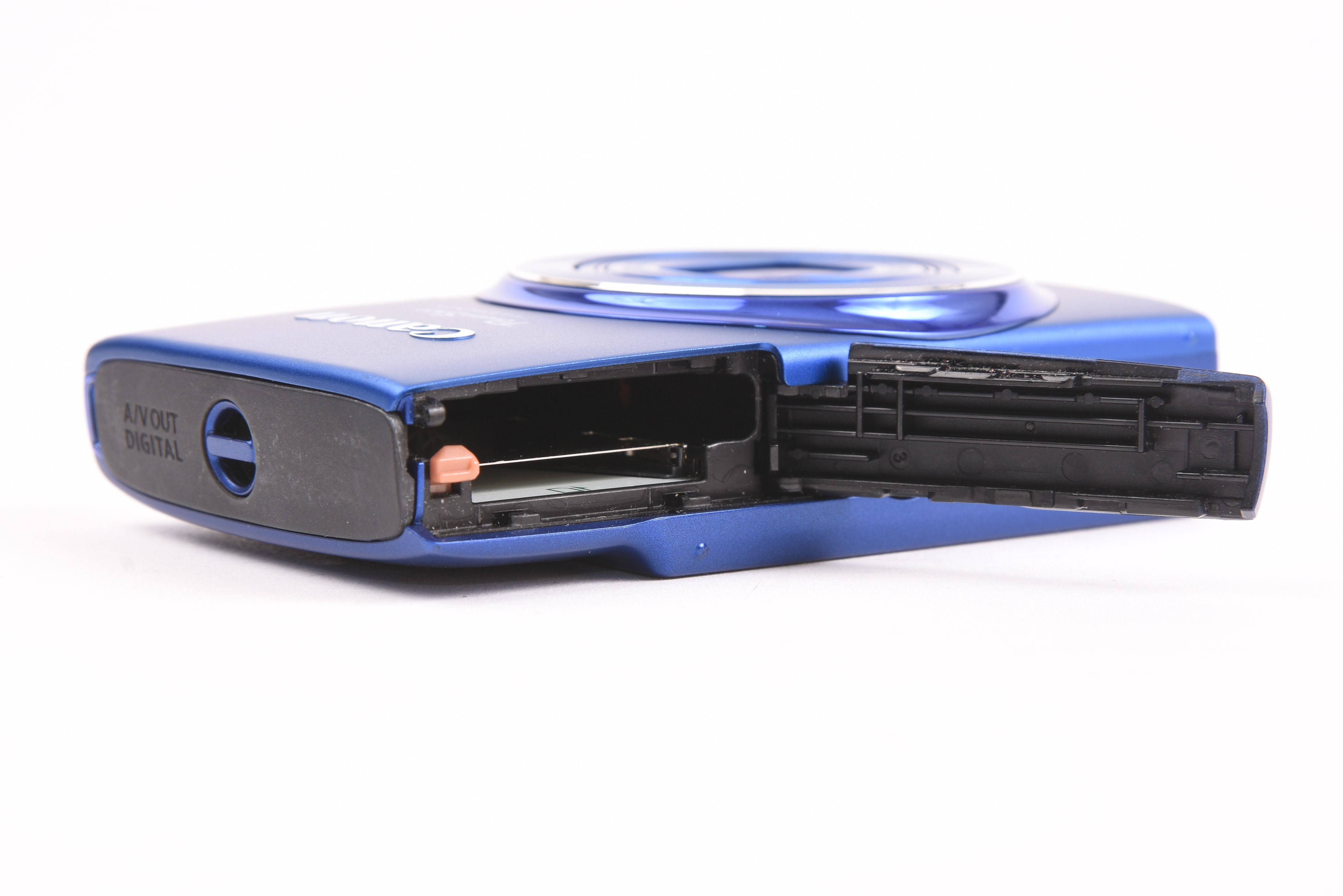 Canon PowerShot ELPH 150 IS — image 8