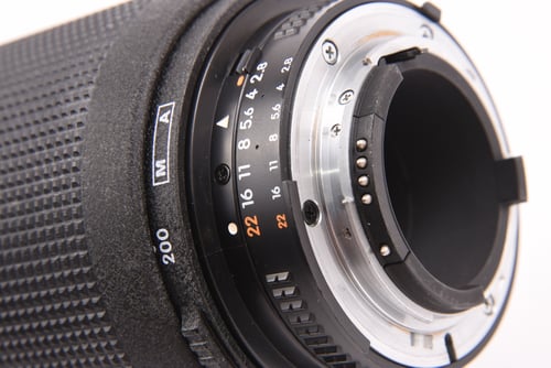 thumbnail-5 for Nikon AF 80-200mm f/2.8D ED O4 M5 C5 #48443