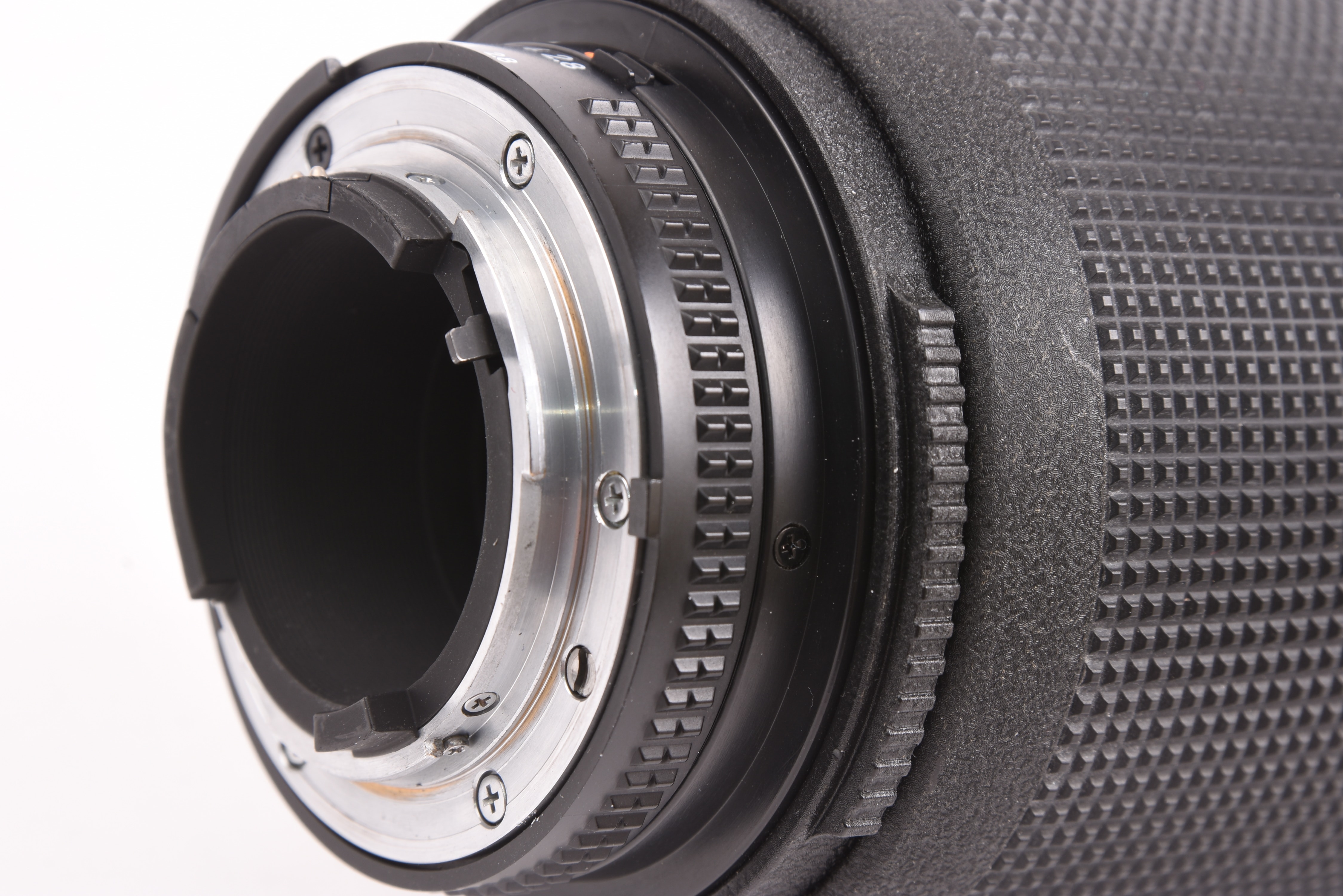 Nikon 80-200mm f/2.8D ED — image 7