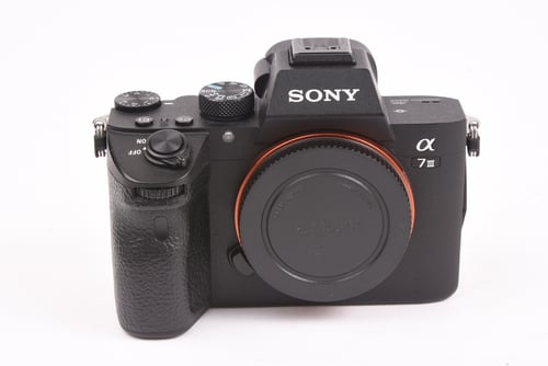 View Sony A7 III Body SC:55,300 O5 M5 C4 #62711 Sony A7 III Body SC:55,300 O5 M5 C4 #62711