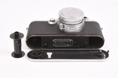 thumbnail-9 for Leica IIIF Body Chrome w/Summitar 5cm f/2 Hexa Diaphram (1952)#92742